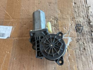 bontott FORD FIESTA V Bal első Ablakemelő Motor