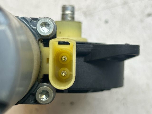 bontott FORD FIESTA V Bal első Ablakemelő Motor