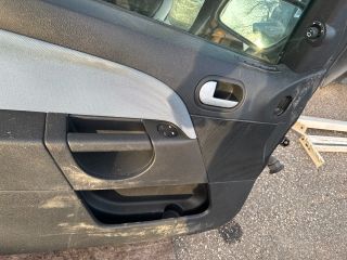 bontott FORD FIESTA V Bal első Ajtó (Részeivel)