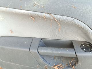 bontott FORD FIESTA V Bal első Ajtó (Részeivel)