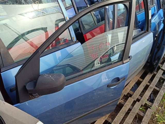 bontott FORD FIESTA V Bal első Ajtó (Részeivel)