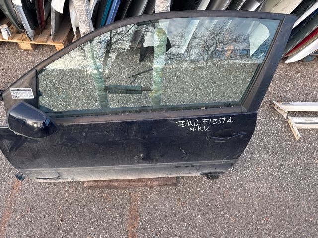 bontott FORD FIESTA V Bal első Ajtó (Részeivel)