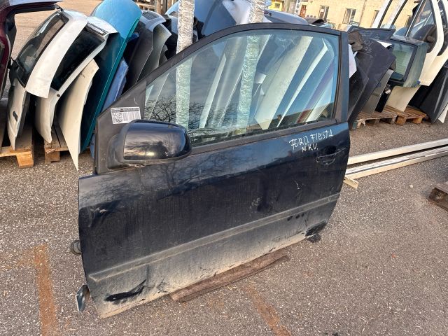 bontott FORD FIESTA V Bal első Ajtó (Részeivel)