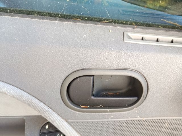 bontott FORD FIESTA V Bal első Ajtó (Részeivel)