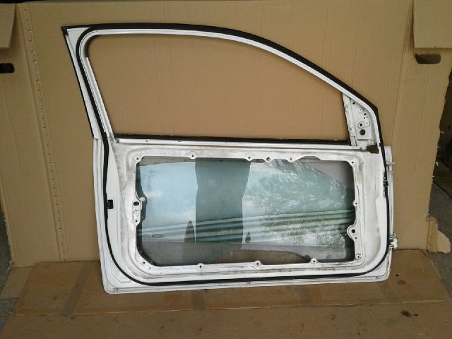 bontott FORD FIESTA V Bal első Ajtó (Üres lemez)