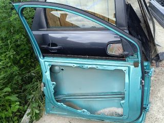 bontott FORD FIESTA V Bal első Ajtó (Üres lemez)