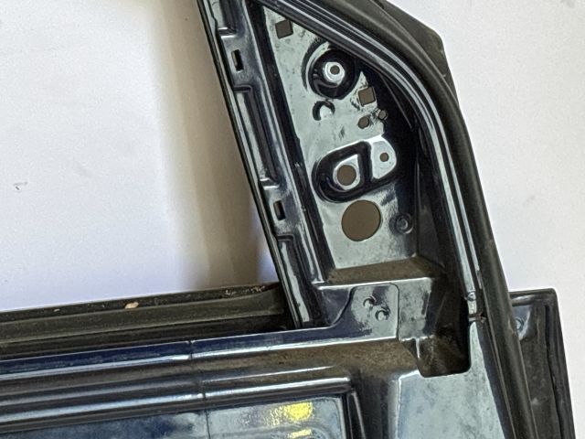 bontott FORD FIESTA V Bal első Ajtó (Üres lemez)