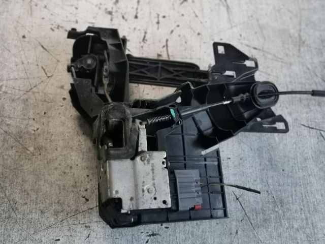 bontott FORD FIESTA V Bal első Ajtózár