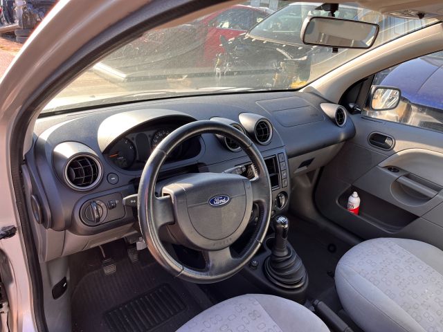 bontott FORD FIESTA V Bal első Belső Kilincs