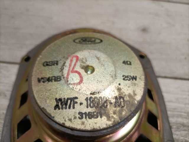 bontott FORD FIESTA V Bal első Hangszóró