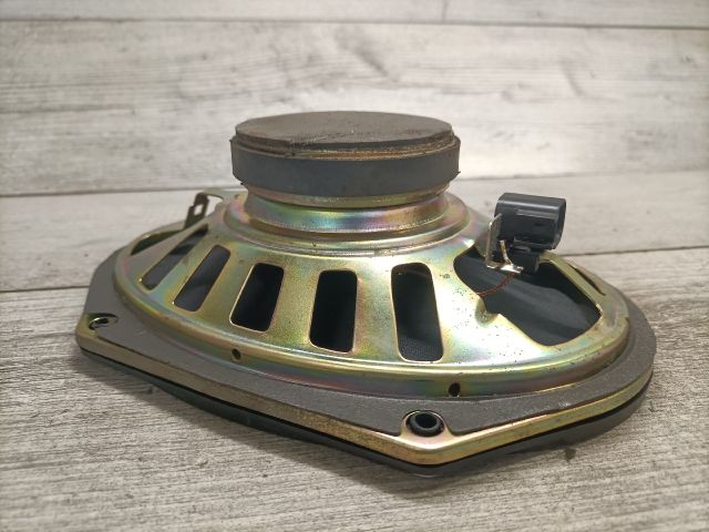 bontott FORD FIESTA V Bal első Hangszóró