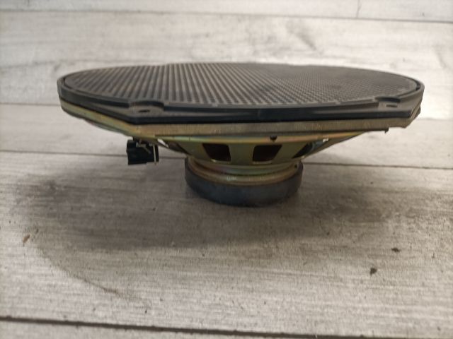 bontott FORD FIESTA V Bal első Hangszóró