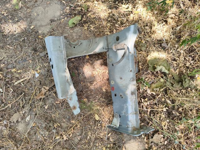 bontott FORD FIESTA V Bal első Hossznyúlvány