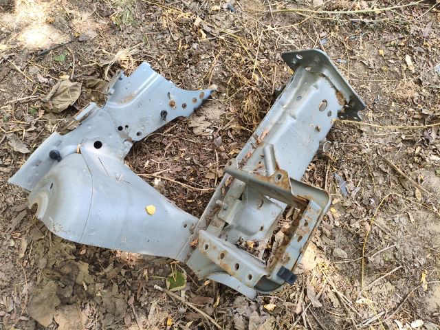 bontott FORD FIESTA V Bal első Hossznyúlvány