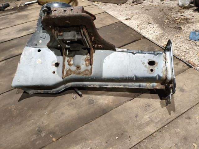 bontott FORD FIESTA V Bal első Hossznyúlvány