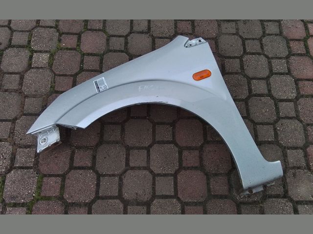 bontott FORD FIESTA V Bal első Sárvédő