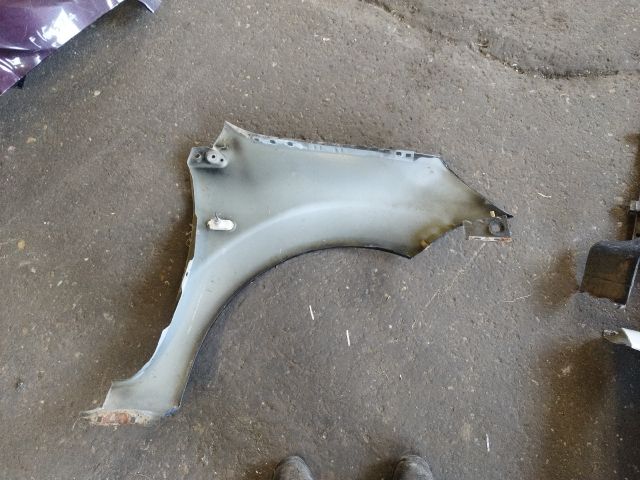 bontott FORD FIESTA V Bal első Sárvédő