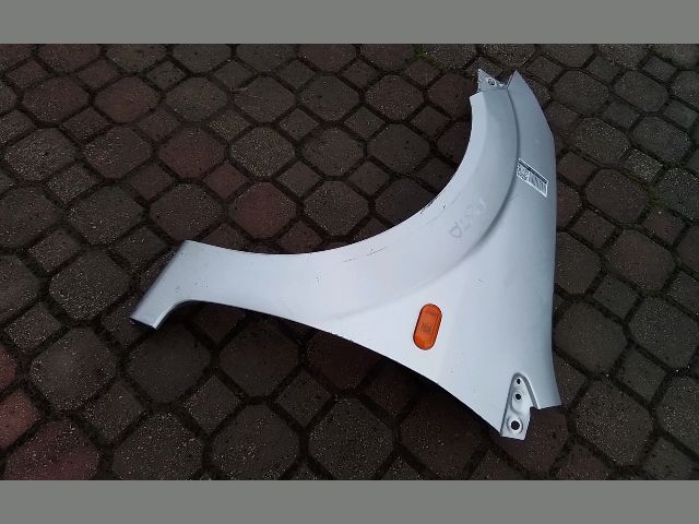 bontott FORD FIESTA V Bal első Sárvédő