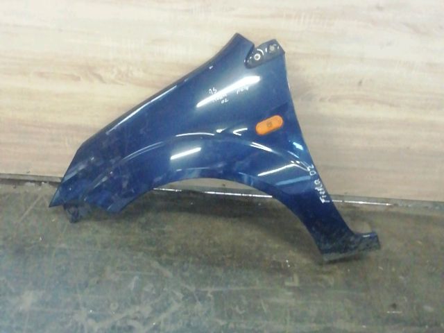 bontott FORD FIESTA V Bal első Sárvédő