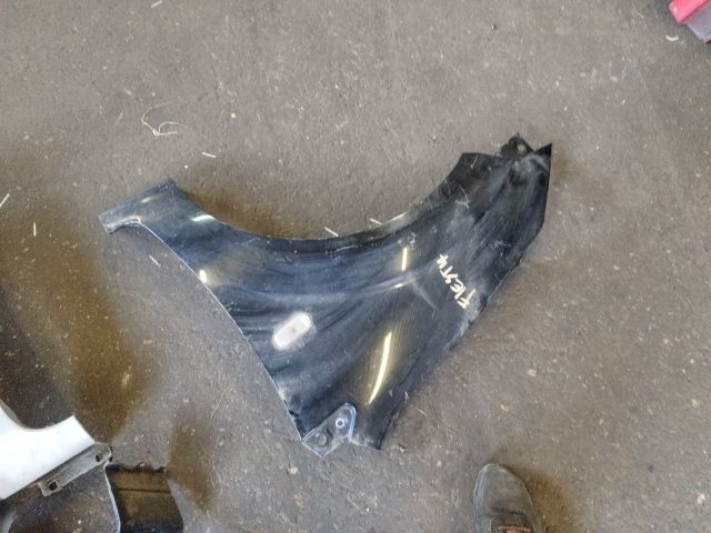 bontott FORD FIESTA V Bal első Sárvédő