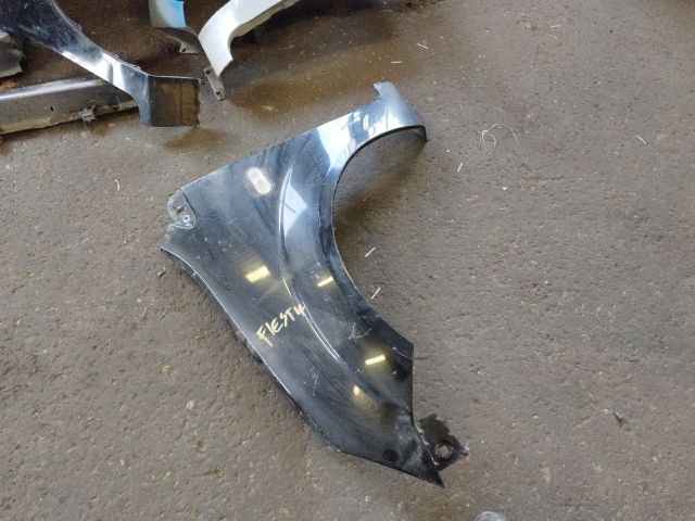 bontott FORD FIESTA V Bal első Sárvédő