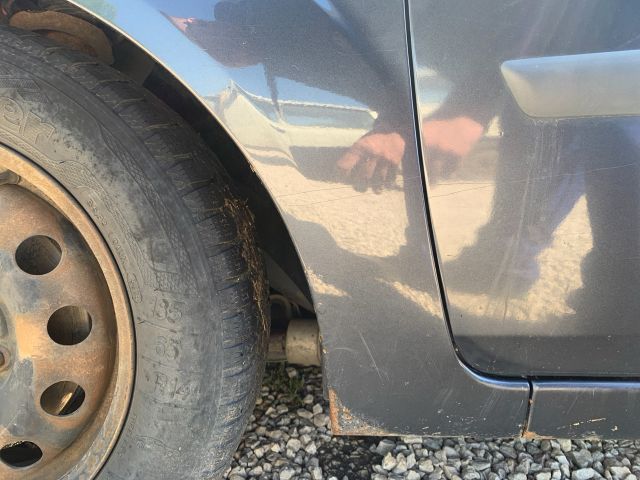 bontott FORD FIESTA V Bal első Sárvédő