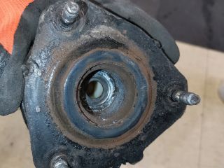 bontott FORD FIESTA V Bal első Toronycsapágy