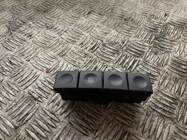 bontott FORD FIESTA V Bal első Ülésfűtés Kapcsoló