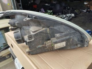 bontott FORD FIESTA V Bal Fényszóró