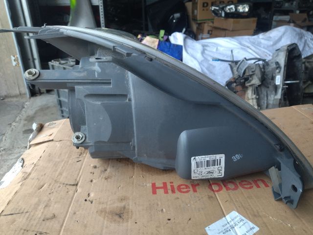 bontott FORD FIESTA V Bal Fényszóró