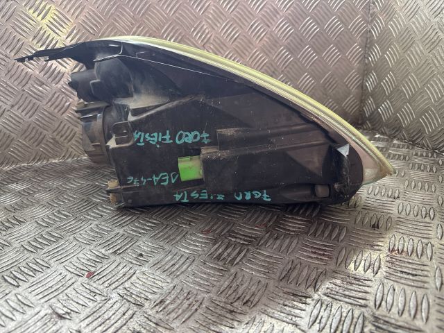 bontott FORD FIESTA V Bal Fényszóró