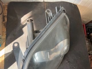 bontott FORD FIESTA V Bal Fényszóró