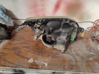 bontott FORD FIESTA V Bal Fényszóró