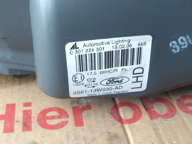 bontott FORD FIESTA V Bal Fényszóró