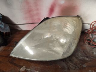 bontott FORD FIESTA V Bal Fényszóró