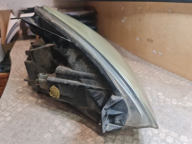 bontott FORD FIESTA V Bal Fényszóró