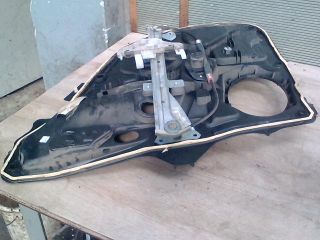 bontott FORD FIESTA V Bal hátsó Ablakemelő Szerkezet (Mechanikus)