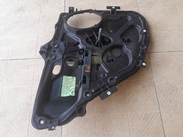 bontott FORD FIESTA V Bal hátsó Ablakemelő Szerkezet (Mechanikus)
