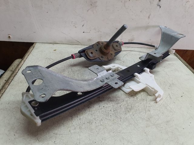 bontott FORD FIESTA V Bal hátsó Ablakemelő Szerkezet (Mechanikus)