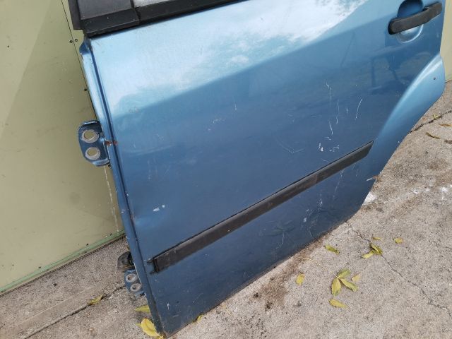 bontott FORD FIESTA V Bal hátsó Ajtó (Részeivel)