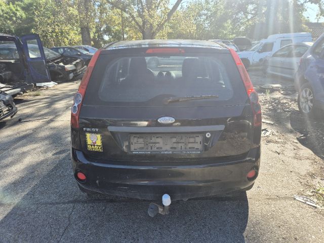 bontott FORD FIESTA V Bal hátsó Ajtó (Részeivel)