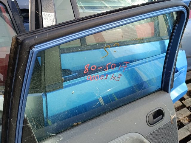 bontott FORD FIESTA V Bal hátsó Ajtó (Részeivel)