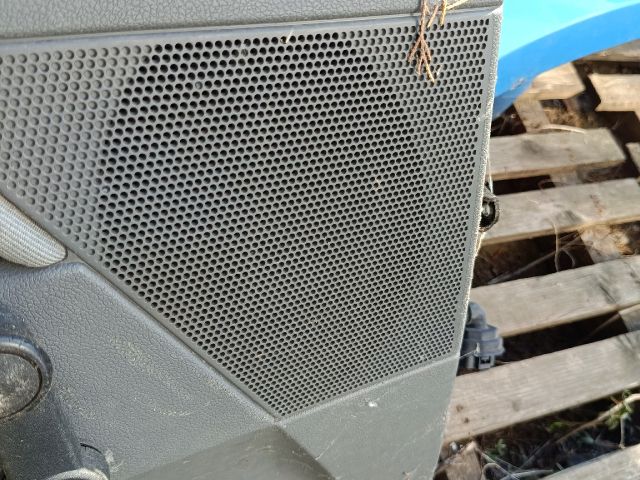 bontott FORD FIESTA V Bal hátsó Ajtó (Részeivel)