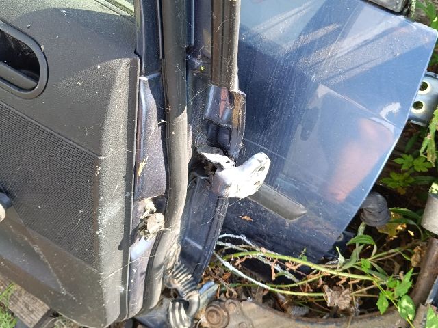 bontott FORD FIESTA V Bal hátsó Ajtó (Részeivel)