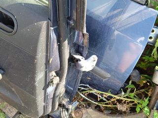 bontott FORD FIESTA V Bal hátsó Ajtó (Részeivel)