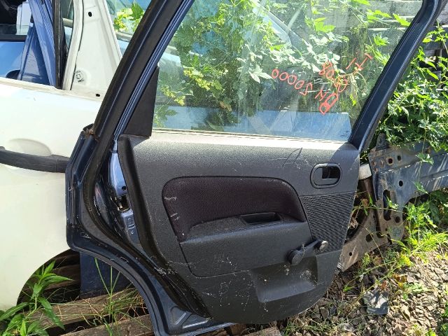 bontott FORD FIESTA V Bal hátsó Ajtó (Részeivel)