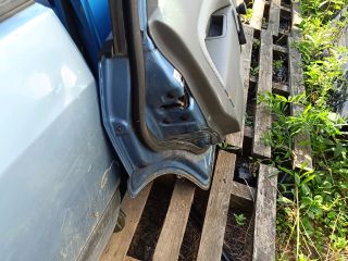 bontott FORD FIESTA V Bal hátsó Ajtó (Részeivel)