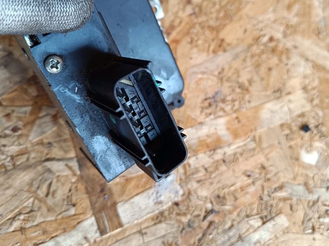 bontott FORD FIESTA V Bal hátsó Ajtózár