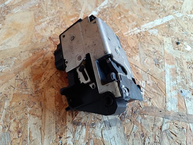 bontott FORD FIESTA V Bal hátsó Ajtózár