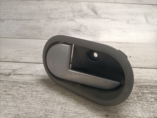 bontott FORD FIESTA V Bal hátsó Belső Kilincs